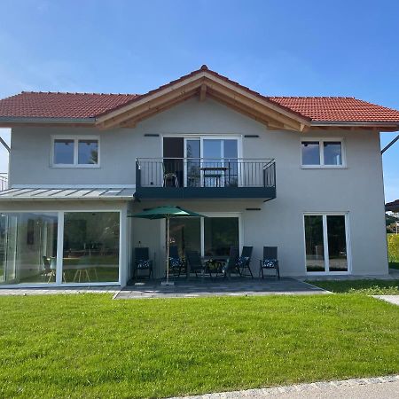 شقة Neubau Gruener Wolpertinger Designwhg 106Qm Barrierefrei يبريتيبرون أم تشيمسي المظهر الخارجي الصورة