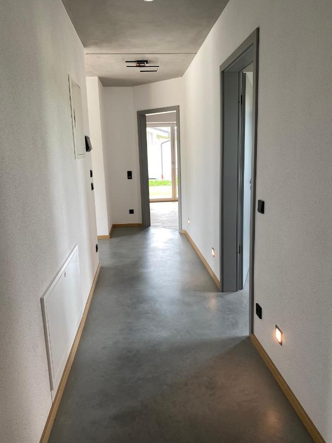شقة Neubau Gruener Wolpertinger Designwhg 106Qm Barrierefrei يبريتيبرون أم تشيمسي المظهر الخارجي الصورة
