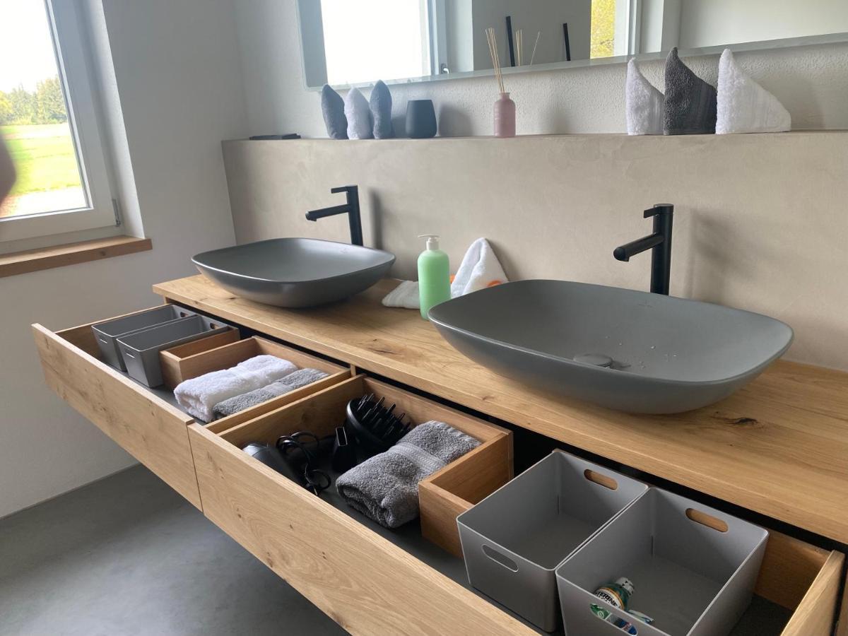 شقة Neubau Gruener Wolpertinger Designwhg 106Qm Barrierefrei يبريتيبرون أم تشيمسي المظهر الخارجي الصورة