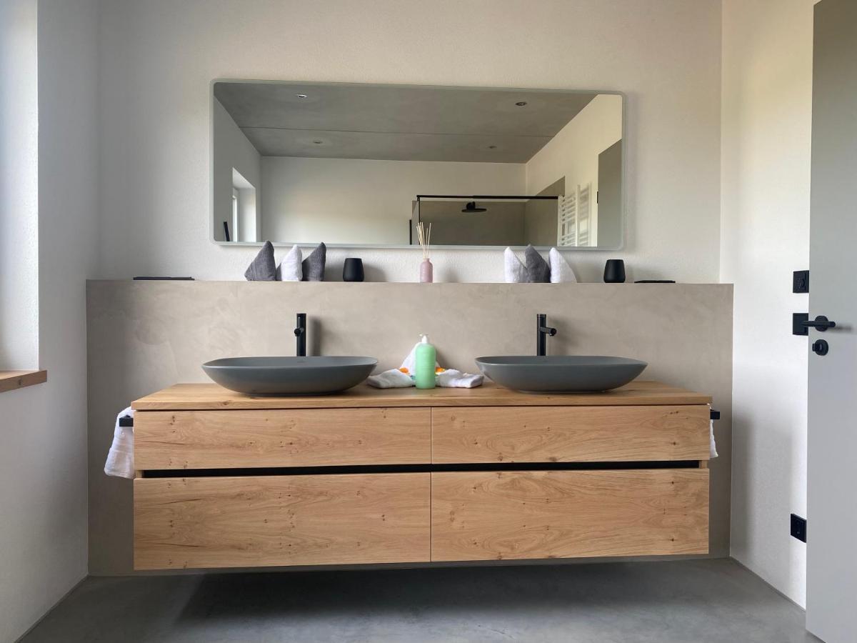 شقة Neubau Gruener Wolpertinger Designwhg 106Qm Barrierefrei يبريتيبرون أم تشيمسي المظهر الخارجي الصورة