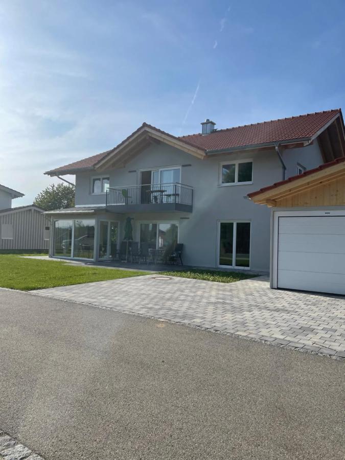شقة Neubau Gruener Wolpertinger Designwhg 106Qm Barrierefrei يبريتيبرون أم تشيمسي المظهر الخارجي الصورة